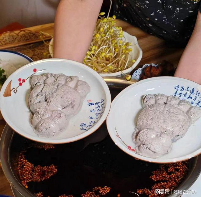 上的传承 青山青豆花 笑禅豆腐鱼麻将胡了电子游戏非遗中国年 舌尖(图2)