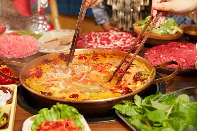 00+店云南酸菜牛肉火锅跑出黑马PG麻将胡了免费模拟器1年狂开2(图4) 00+店云南酸菜牛肉火锅跑出黑马PG麻将胡了免费模拟器1年狂开2(图4)